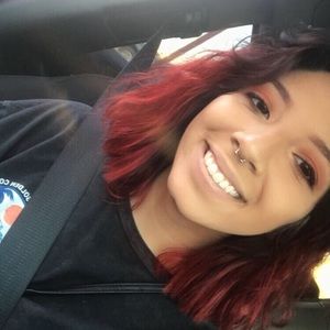 Meet your Posher, Casey